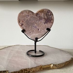 Heart shaped quartz
